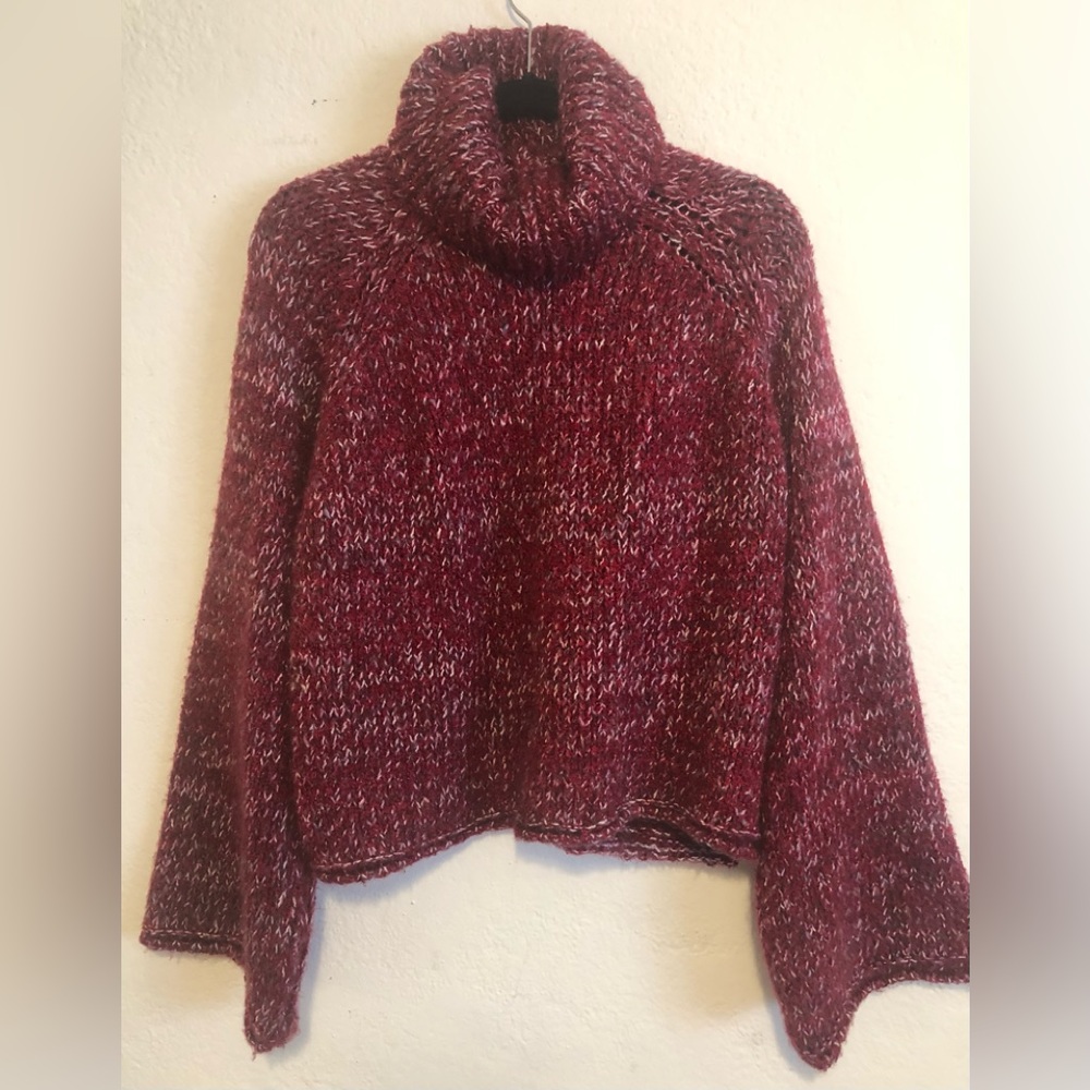 Urban Outfitters Cowl/Turtleneck bell sleeve sweater. Size: S. Super Cozy
